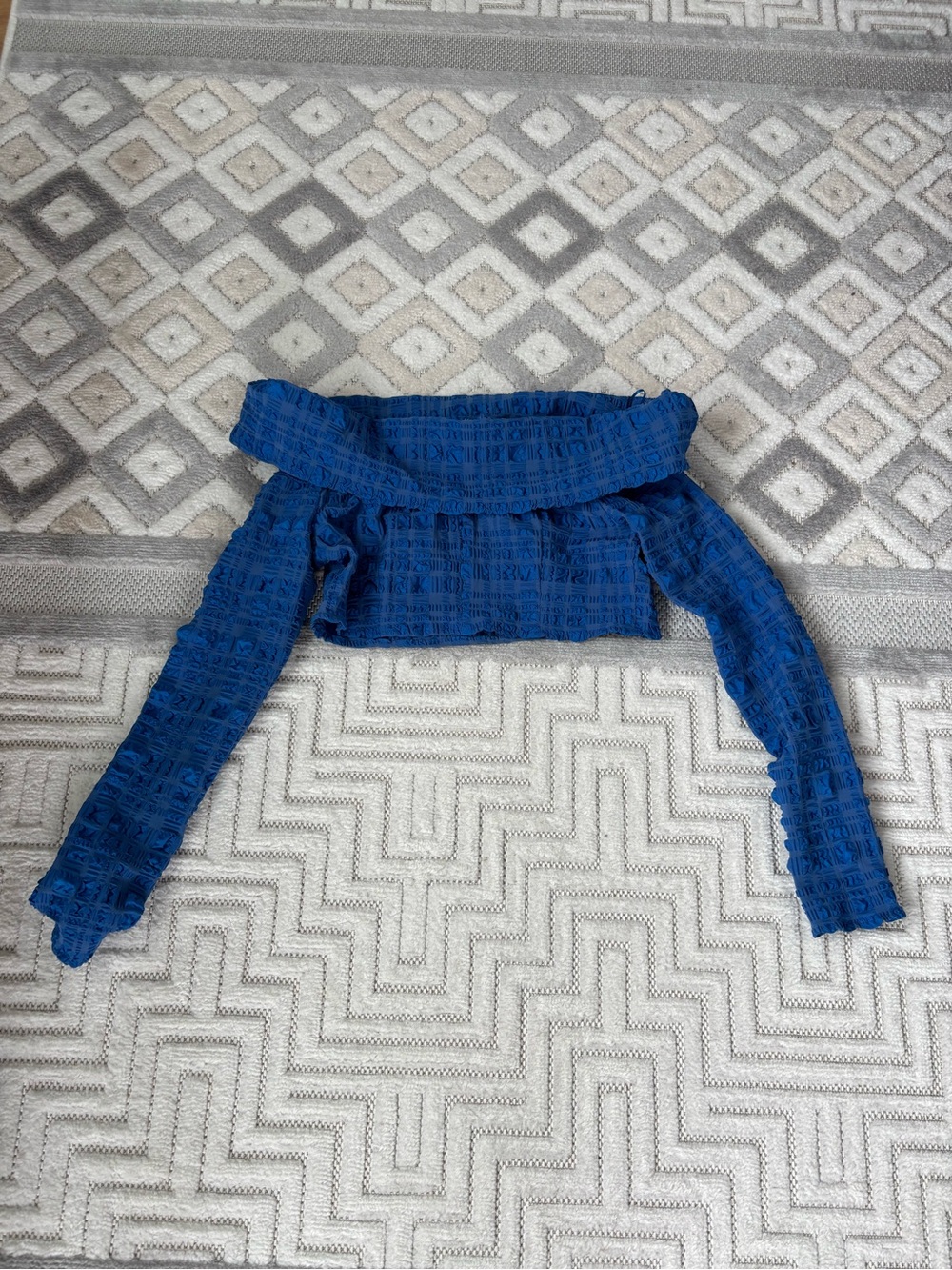 cult gaia cobalt blue off shoulder crop top xs